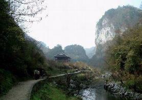 香火岩峡谷风景区